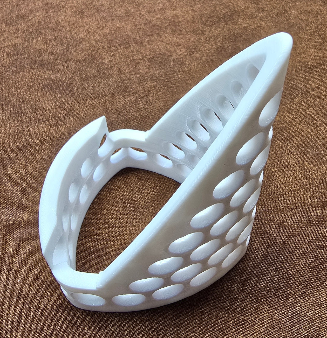 3D-Printed Geometric Cell Phone Stand