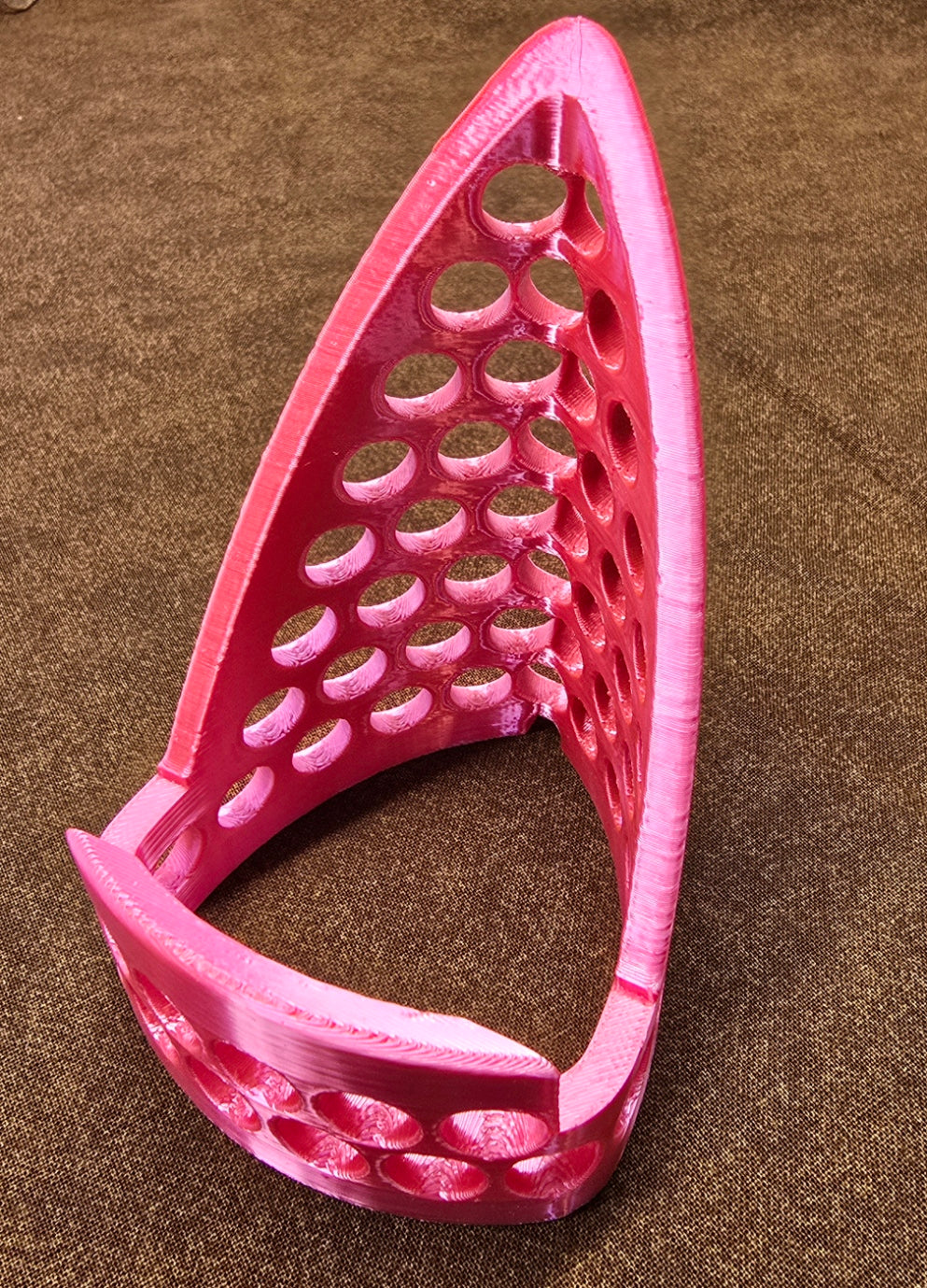 3D-Printed Geometric Cell Phone Stand