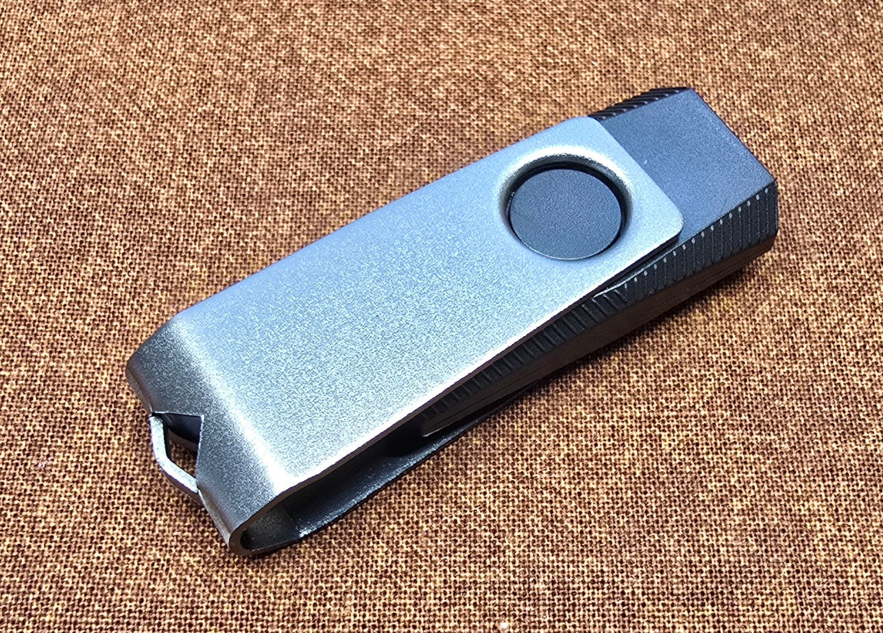 8GB USB Flash Drive