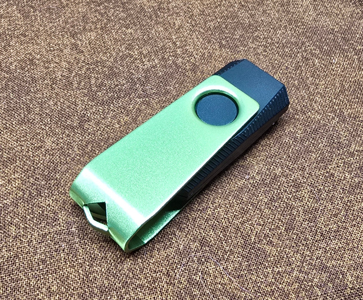 8GB USB Flash Drive